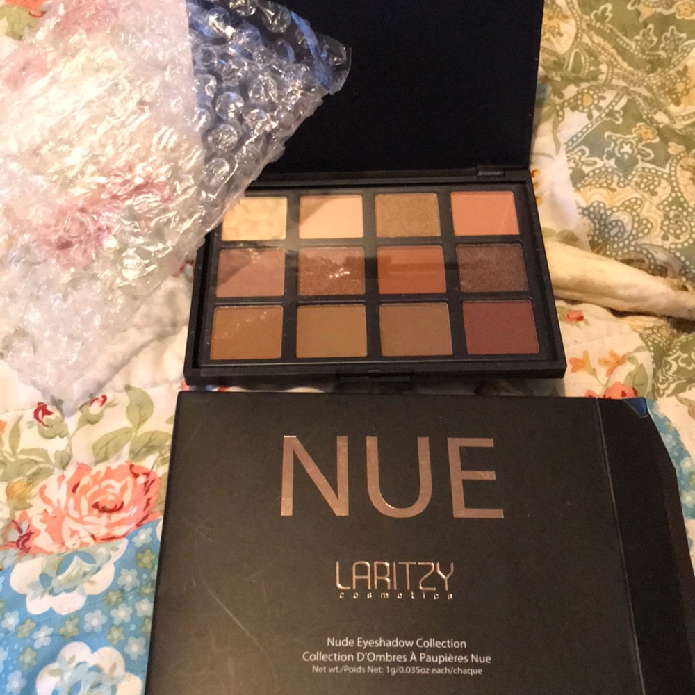 Nue Nude eyeshadow palette.